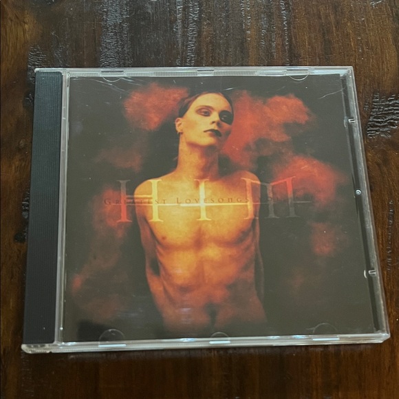HIM Greatest Lovesongs Vol. 666 Ville Valo Finnish Rock CD Released 1998 - Picture 2 of 8